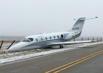 ABD’de Hawker Beechcraft 400A iş jeti pistten çıktı