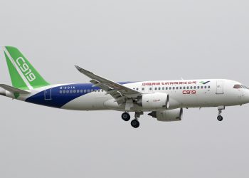 Çinli şirket COMAC C919 test uçağı sayısını artırıyor