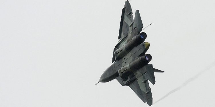 Rusya Su-57 savaş uçağını ihraç etmeye hazırlanıyor
