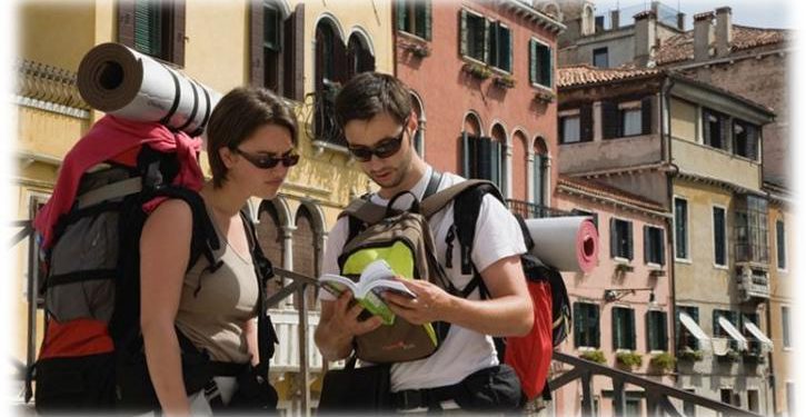 Sırt çantalı turist daha çok harcıyor