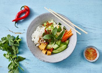 Gökyüzünde ünlü restoranların yemeklerini servis edecek