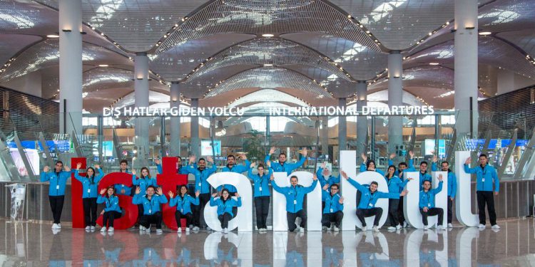 İstanbul Havalimanı’nda “Bana Sor” ekibi göreve başladı