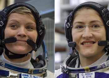 İki kadın astronot uzayda birlikte yürüyemeyecek