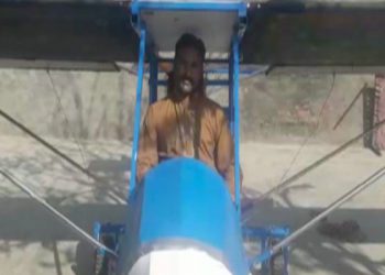 Kendi uçağını yaptı, izni olmadığı için uçamadı