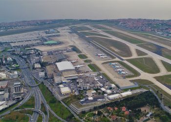 Atatürk Havalimanı, 107 yıl sonra sessizliğe büründü