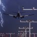 Uçaklara yıldırım çarparsa ne olur?