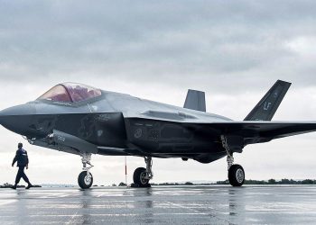 “Türk pilotların F-35 eğitimi sürüyor”