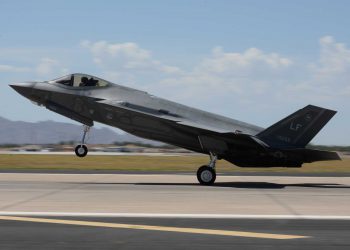“Türk pilotların F-35 eğitimi sürüyor”