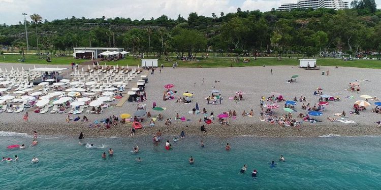 Turist sayısında rekor artış