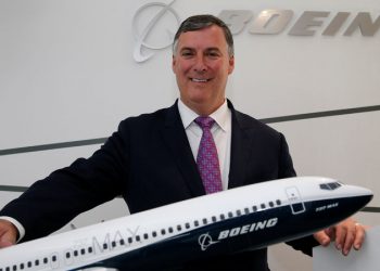 Boeing CEO’su ailelerden özür diledi