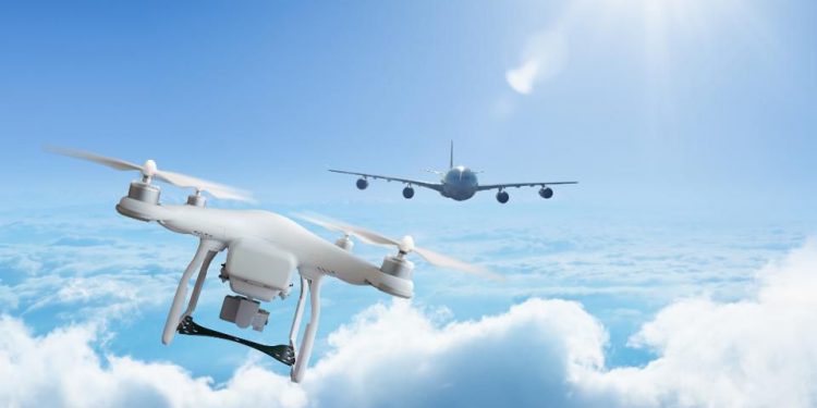 Sabiha Gökçen’de drone alarmı