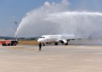 Ukrayna Havayolları İzmir’e uçmaya başladı