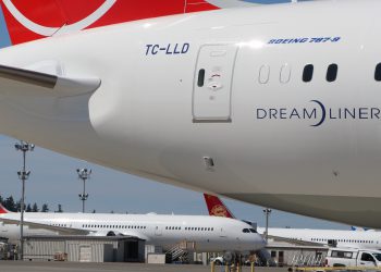 THY’nin yeni uçakları 4 ve 5’nci 787-9’lar Everett’te yan yana
