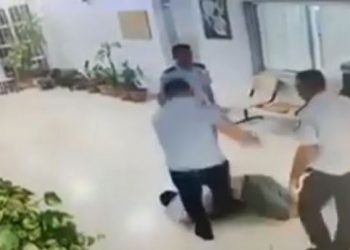 Ercan Havalimanı’nda polis şiddeti