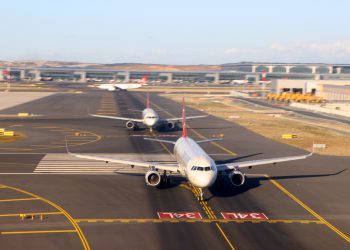 İstanbul’a havadan 58 milyon yolcu