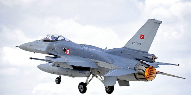 Yunanistan: Türk jetleri hava sahamızı 53 kez ihlal etti