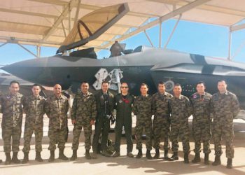 F-35 eğitimi alan Türk pilotlar dönüyor