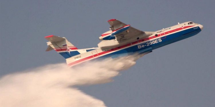 İşte Be-200ES’in şovu