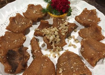 Akşam yemeğinde kızarmış Kobra!