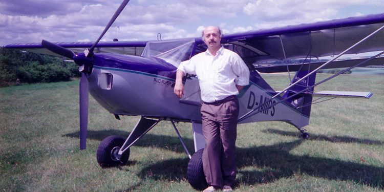 Uçma hayalini yaptığı uçakla Almanya’da gerçekleştirdi