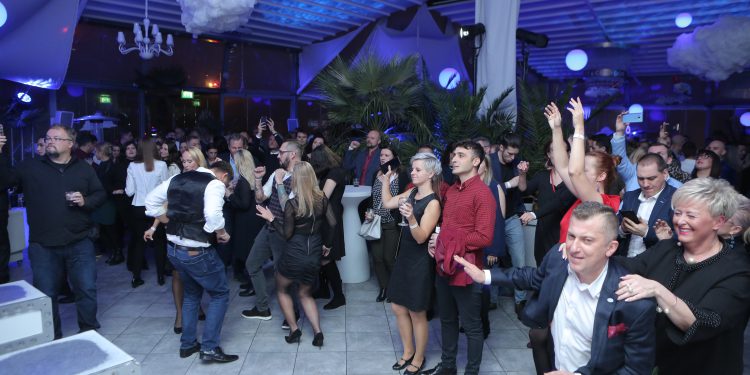 Turizmciler Corendon Airlines’ın Partisinde Doyasıya Eğlendi