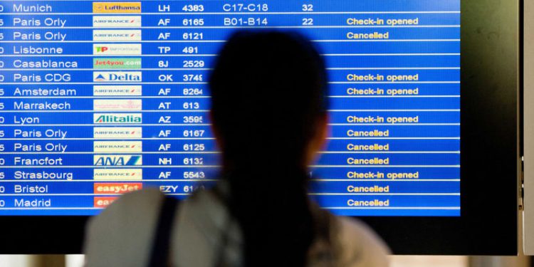 Fransa’ya gidecekler dikkat; bugün grev var!