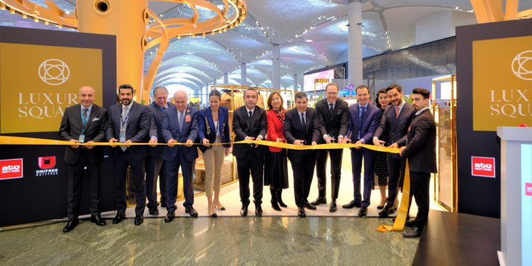 “Luxury Square” İstanbul Havalimanı’nda açıldı