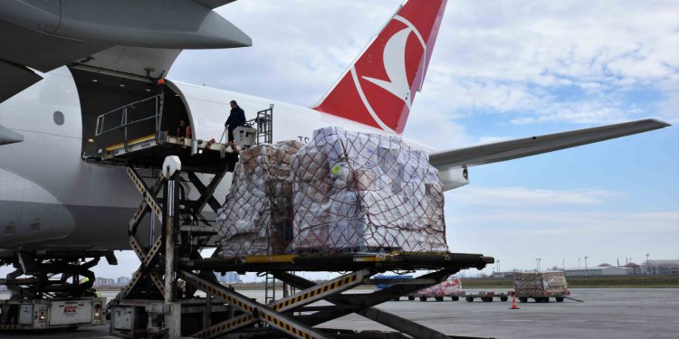 Turkish Cargo’dan Çin’e insani yardım seferi