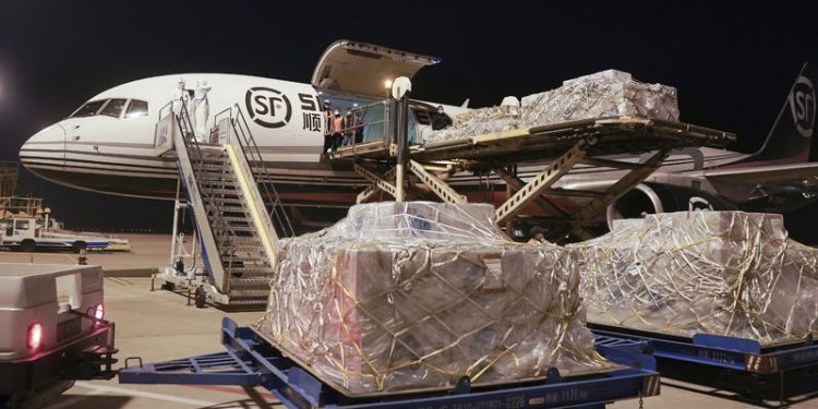 Koronavirüs kargo ile bulaşır mı?