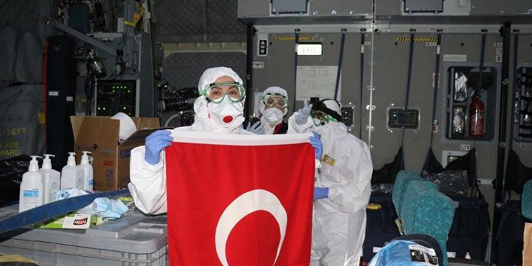 Koca Yusuf 42 yolcusu ile Vuhan’dan havalandı