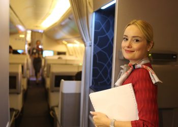 “Pilotlar dolaşsın, host ve hostesler sinirlenmesin”