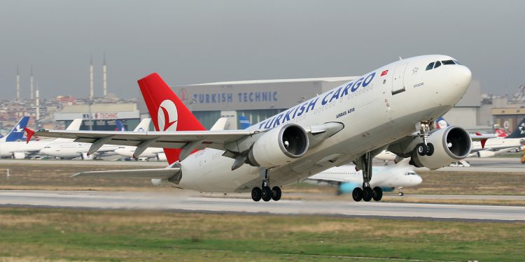 Her gün 100 bin uçak kargo için havalanıyor