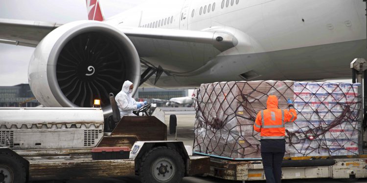 THY yolcu uçaklarıyla 5 bin ton kargo taşıdı