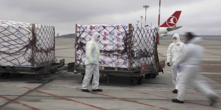 THY yolcu uçaklarıyla 5 bin ton kargo taşıdı