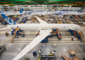 Boeing son üretim tesisini de kapatıyor