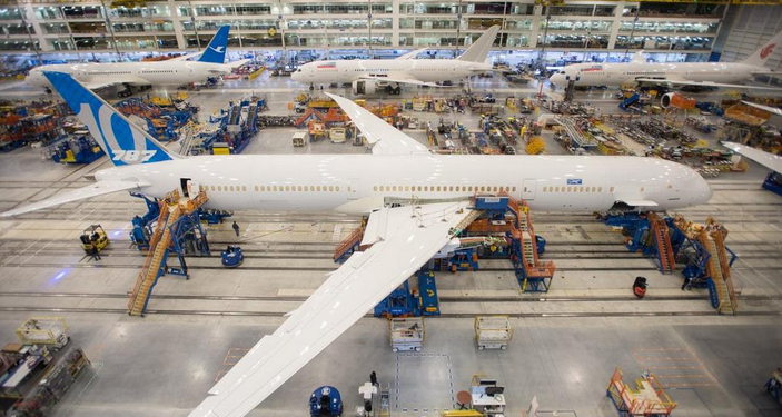 Boeing son üretim tesisini de kapatıyor