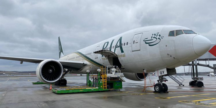 Pakistanlılar İstanbul’dan PIA ile tahliye edildi