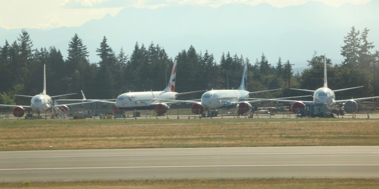 Küresel uçak trafiği yüzde 64,1 düştü