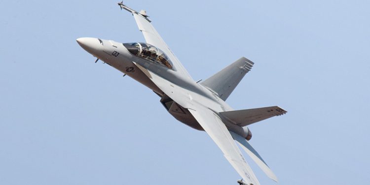 Alman hükümetinde F/A-18 Super Hornet çatlağı