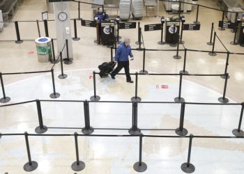 Küresel yolcu talebi şubatta yüzde 14,1 düştü