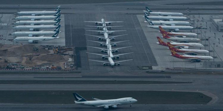 12 bin 600 yolcu uçağı yerde yatıyor