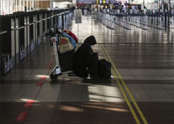 Yolcular uçmaktan korkuyor!