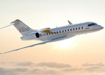 Bombardier şezlonglu ilk iş jetini teslim etti