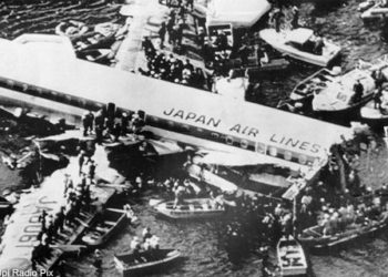 Japonya Havayolları, 35 yıl önce düşen uçakla ilgili özür diledi