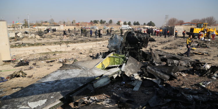 Ukrayna uçağı iki füze ile vuruldu, ilk füzede herkes ölmedi!