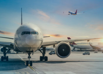 Bir havayolu CEO’su daha görevini bıraktı