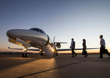 En büyük iş jeti hangisi?