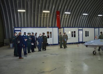 Kazakistan Savunma Bakanlığı Türk yapımı S/İHA’ları inceledi
