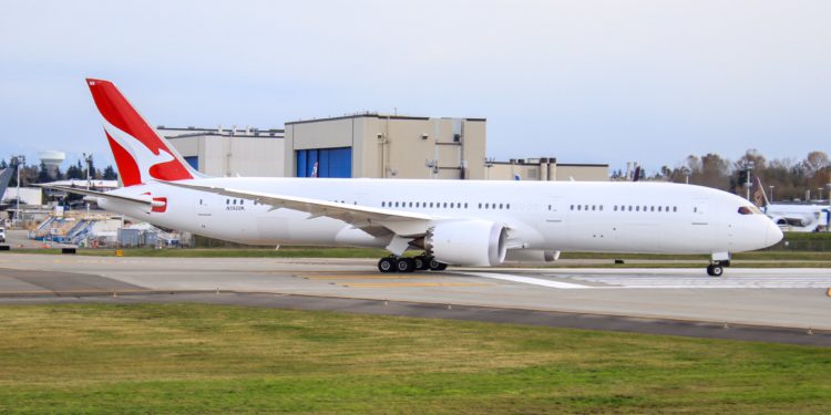 Sıfır uçaklar bile depolanıyor