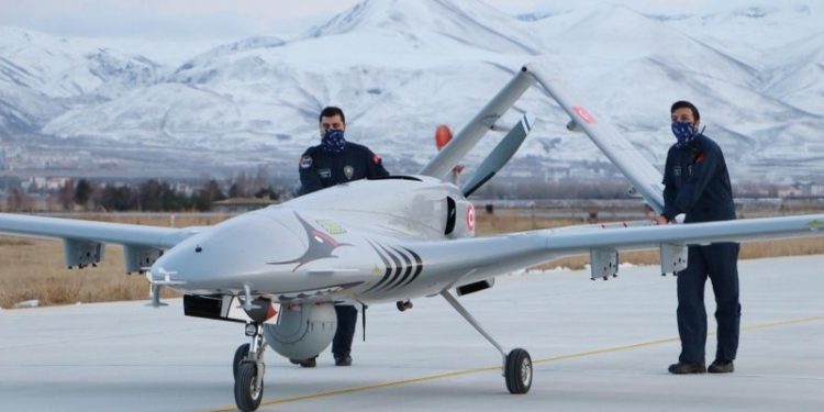 İHA ve SİHA’lar Erzurum’daki merkezlerinden havalanıyor